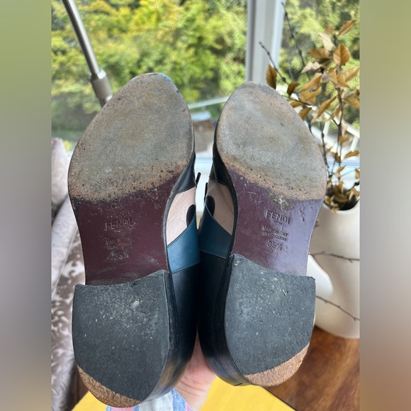 Authentic Fendi shoes - Picture 7 of 7